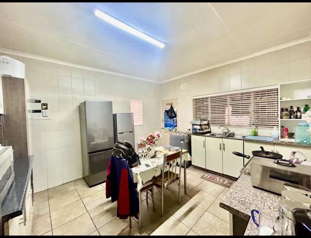 2 BEDROOM HOUSE FOR SALE IN VANDERBIJLPARK CW 2